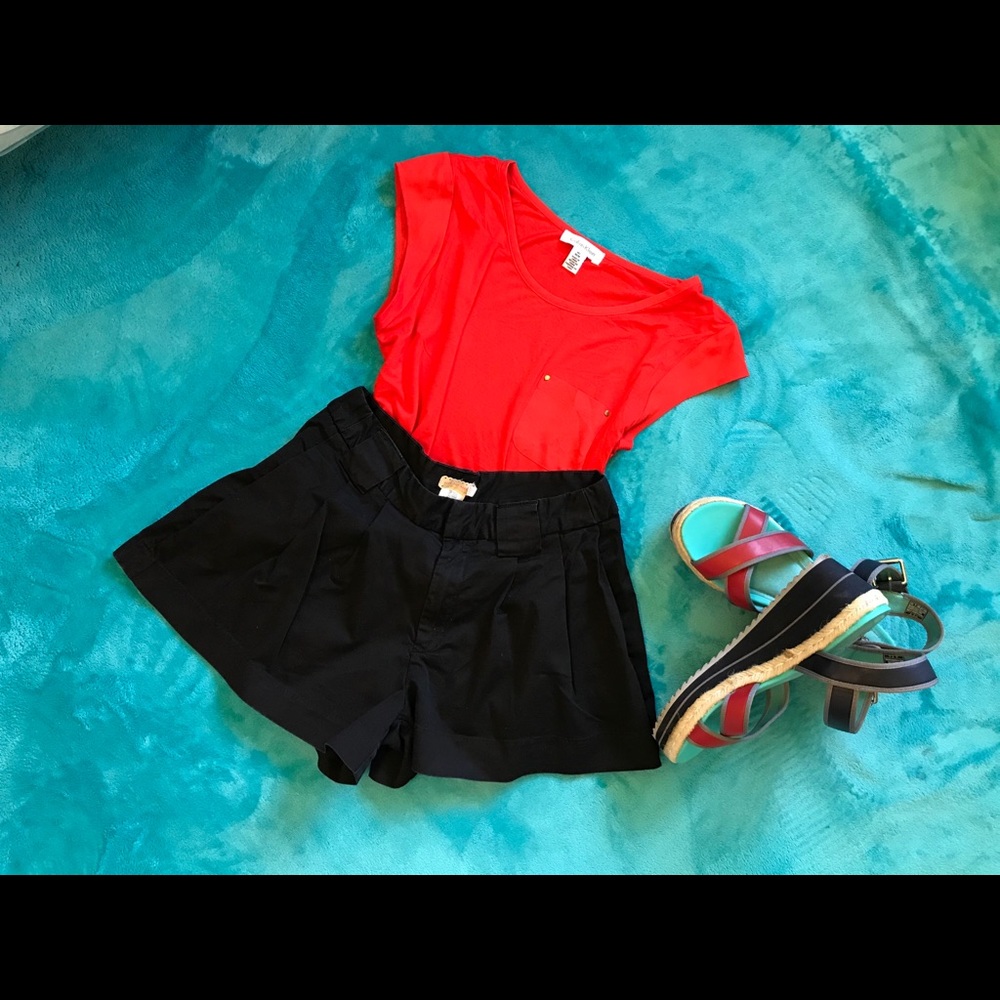 Adorable Anthro. Pins & Needles pleated shorts S